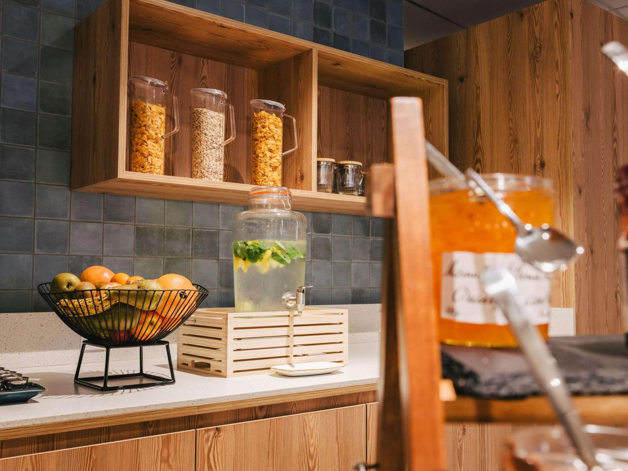 Ibis Rouen Centre Rive Droite Pasteur Ξενοδοχείο Εξωτερικό φωτογραφία